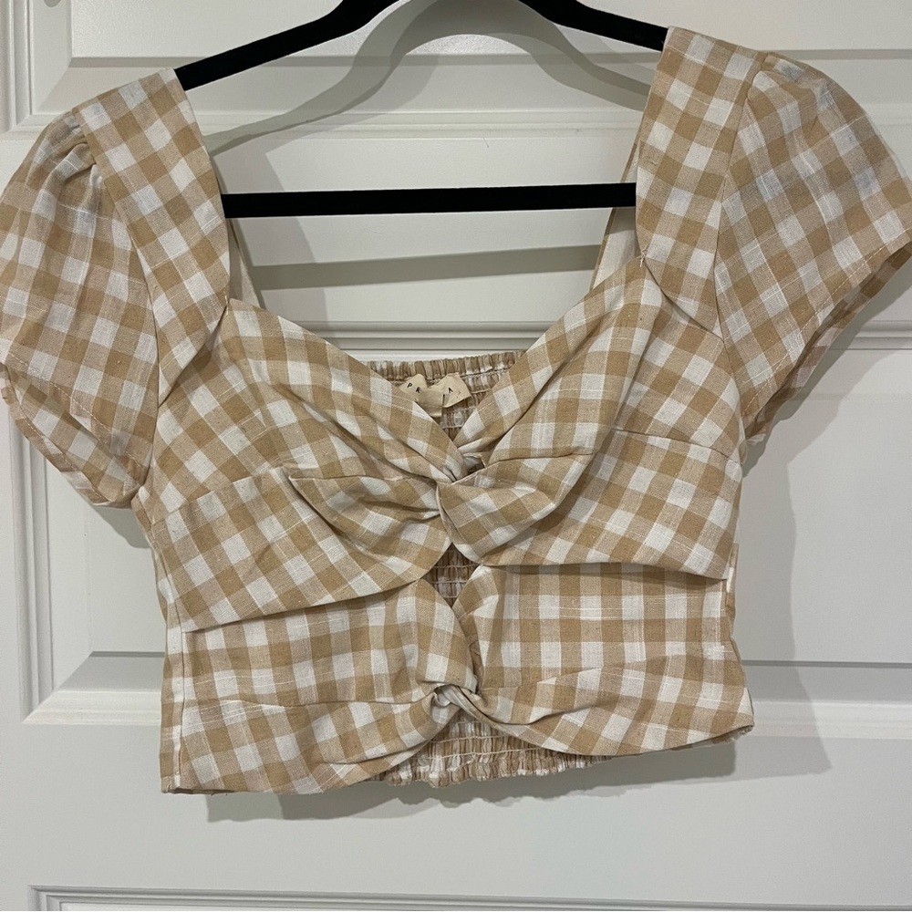 Promesa Beige Plaid Crop Top